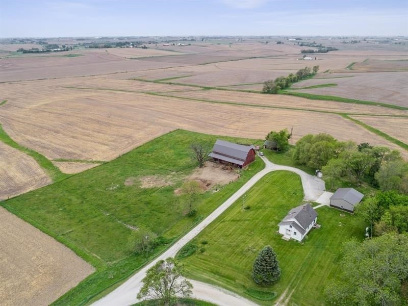 3274 200th Street Homestead, IA 52236 - Photo 40 of 42 Gallery Image 40