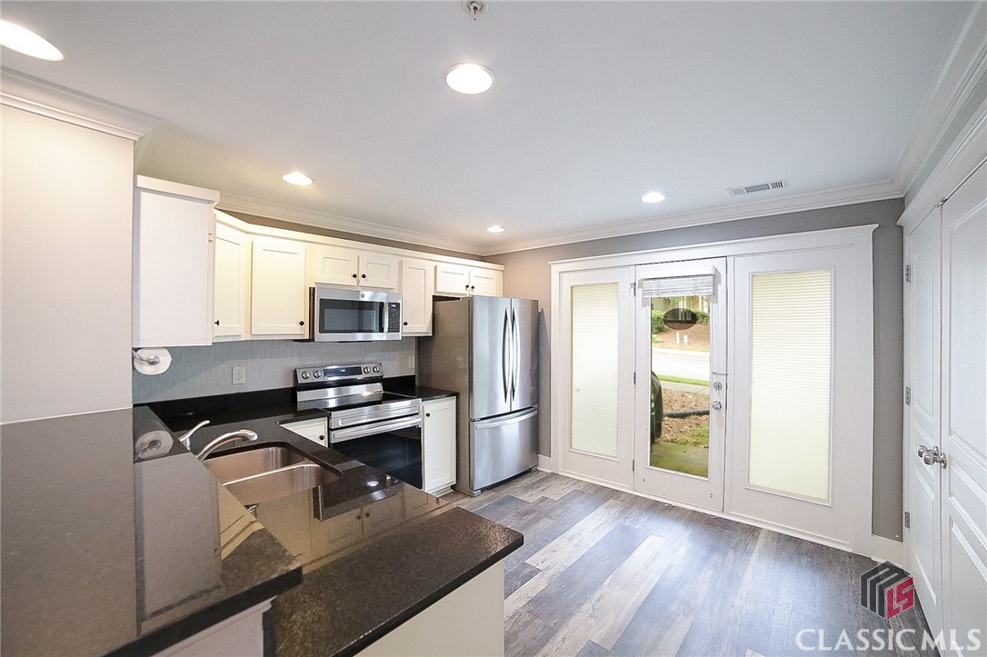 490 South Barnett Shoals Road, Unit 236 Athens, GA 30605 - Photo 10 of 47 Gallery Image 10