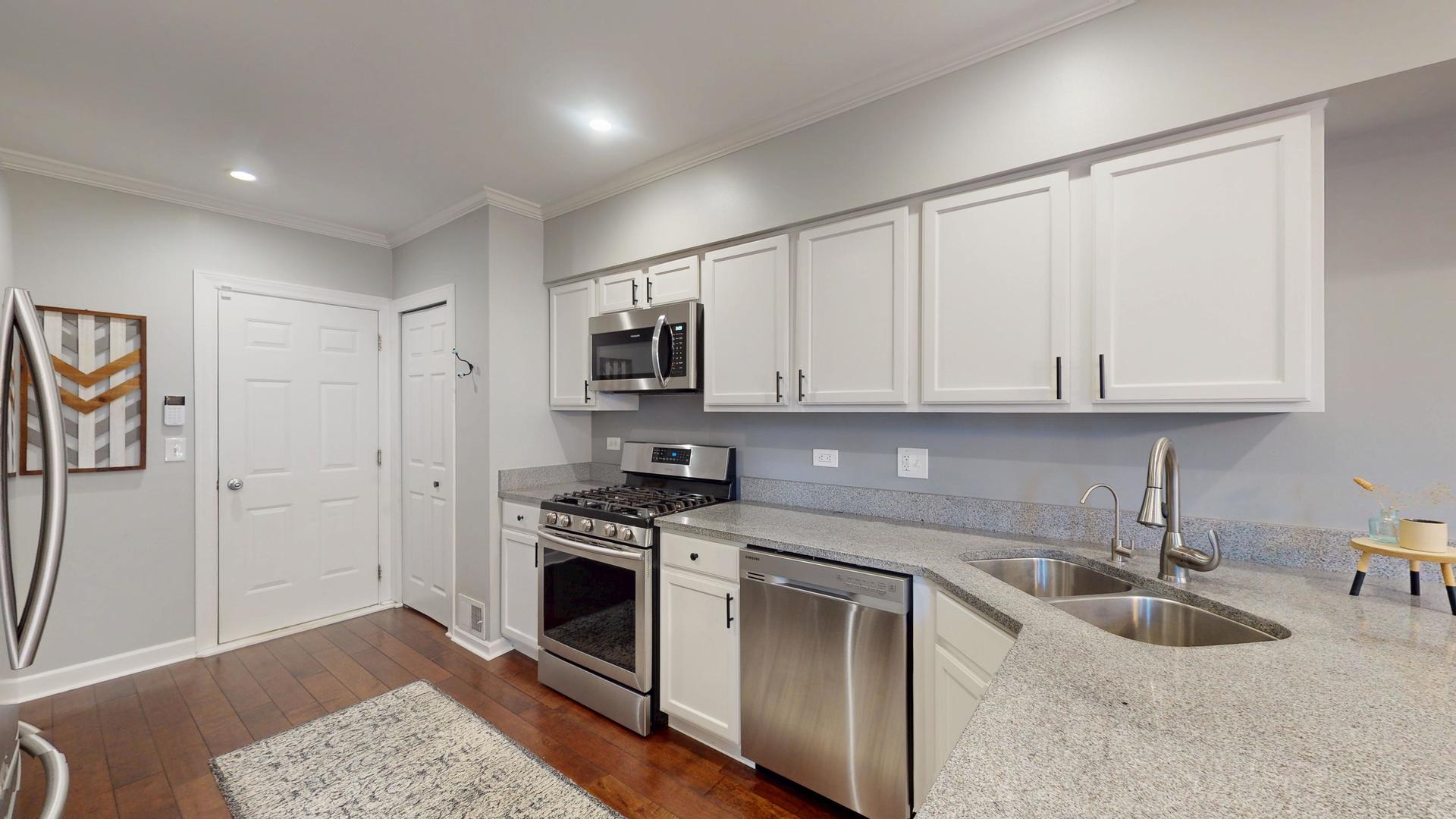16761 South Sunset Ridge Court Lockport, IL 60441 - Photo 14 of 37 Gallery Image 14