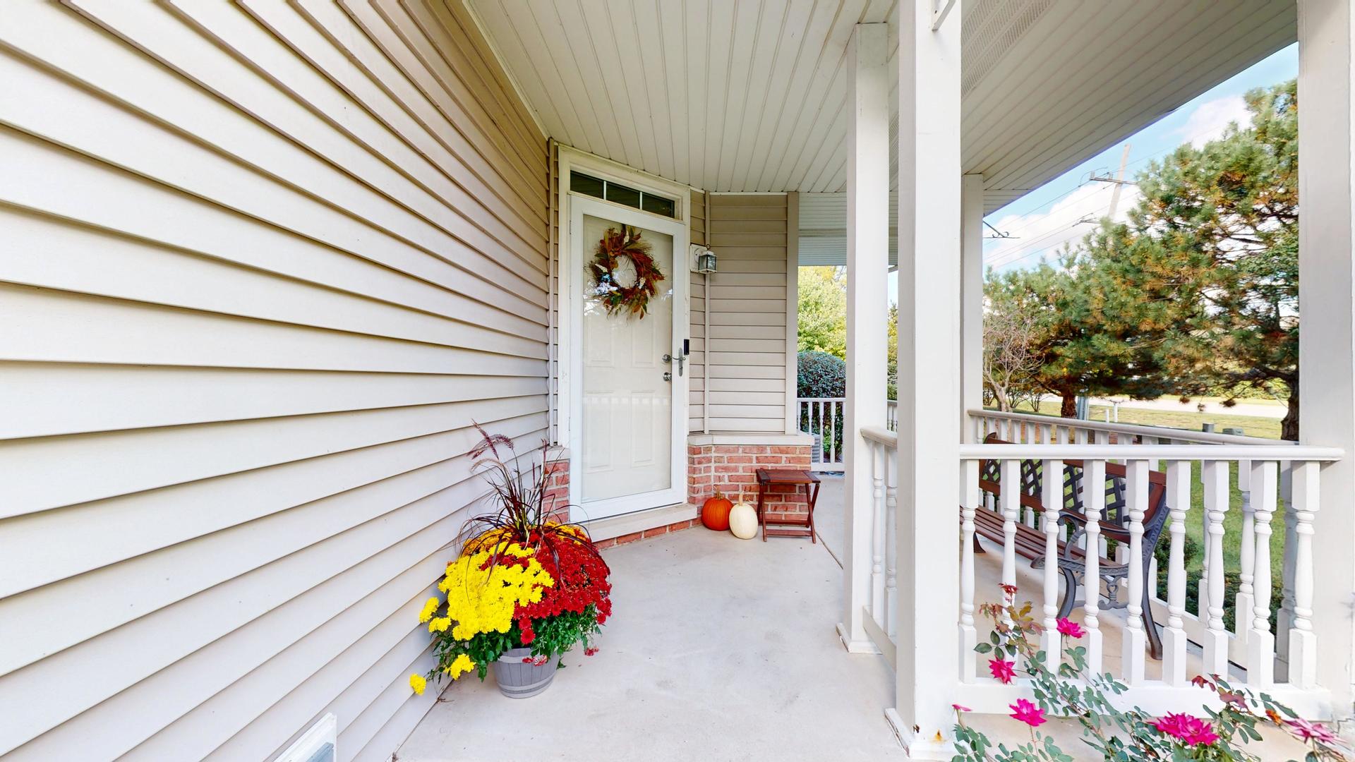 16761 South Sunset Ridge Court Lockport, IL 60441 - Photo 4 of 37 Gallery Image 4