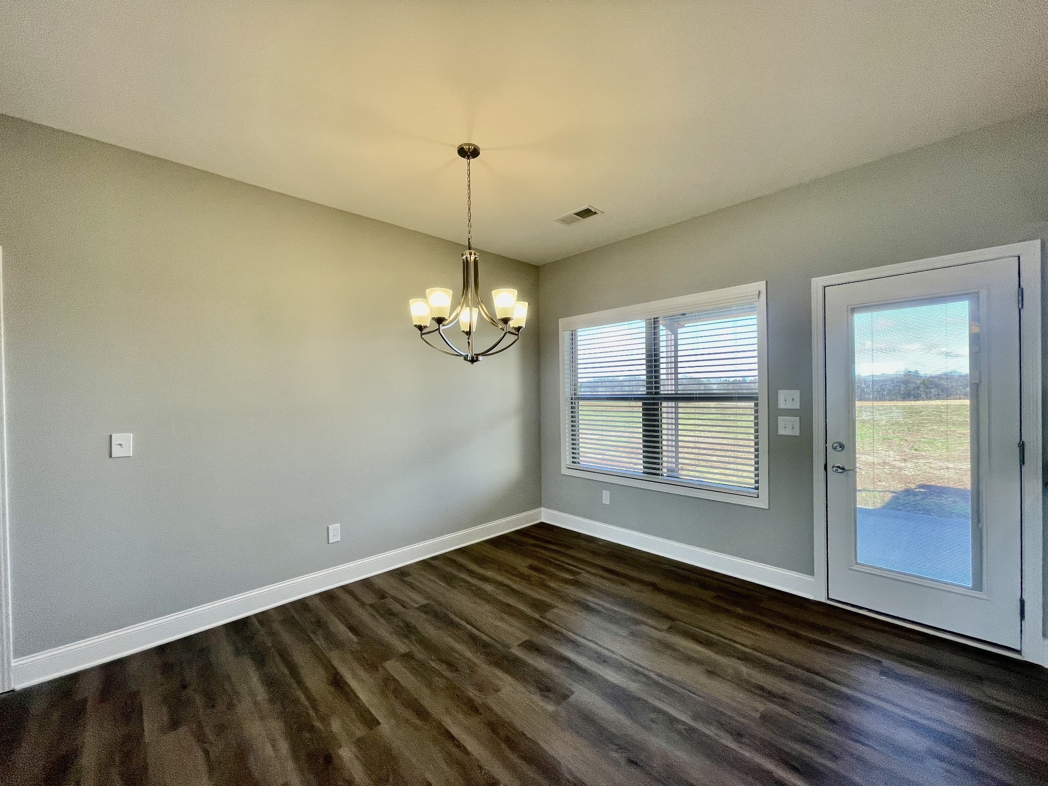 652 Rowe Gap Road Winchester, TN 37398 - Photo 9 of 28 Gallery Image 9