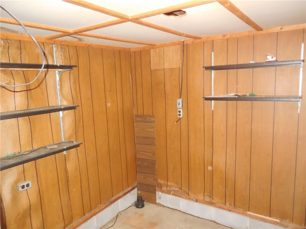 6876 West County Line Road Knightstown, IN 46148 - Photo 15 of 24 Gallery Image 15