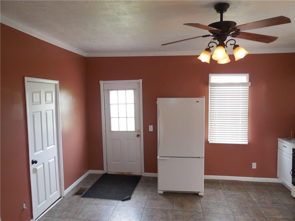 6876 West County Line Road Knightstown, IN 46148 - Photo 6 of 24 Gallery Image 6