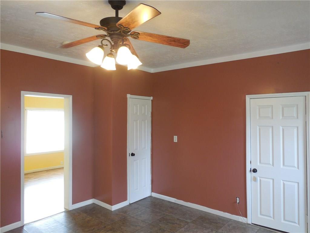6876 West County Line Road Knightstown, IN 46148 - Photo 7 of 24 Gallery Image 7