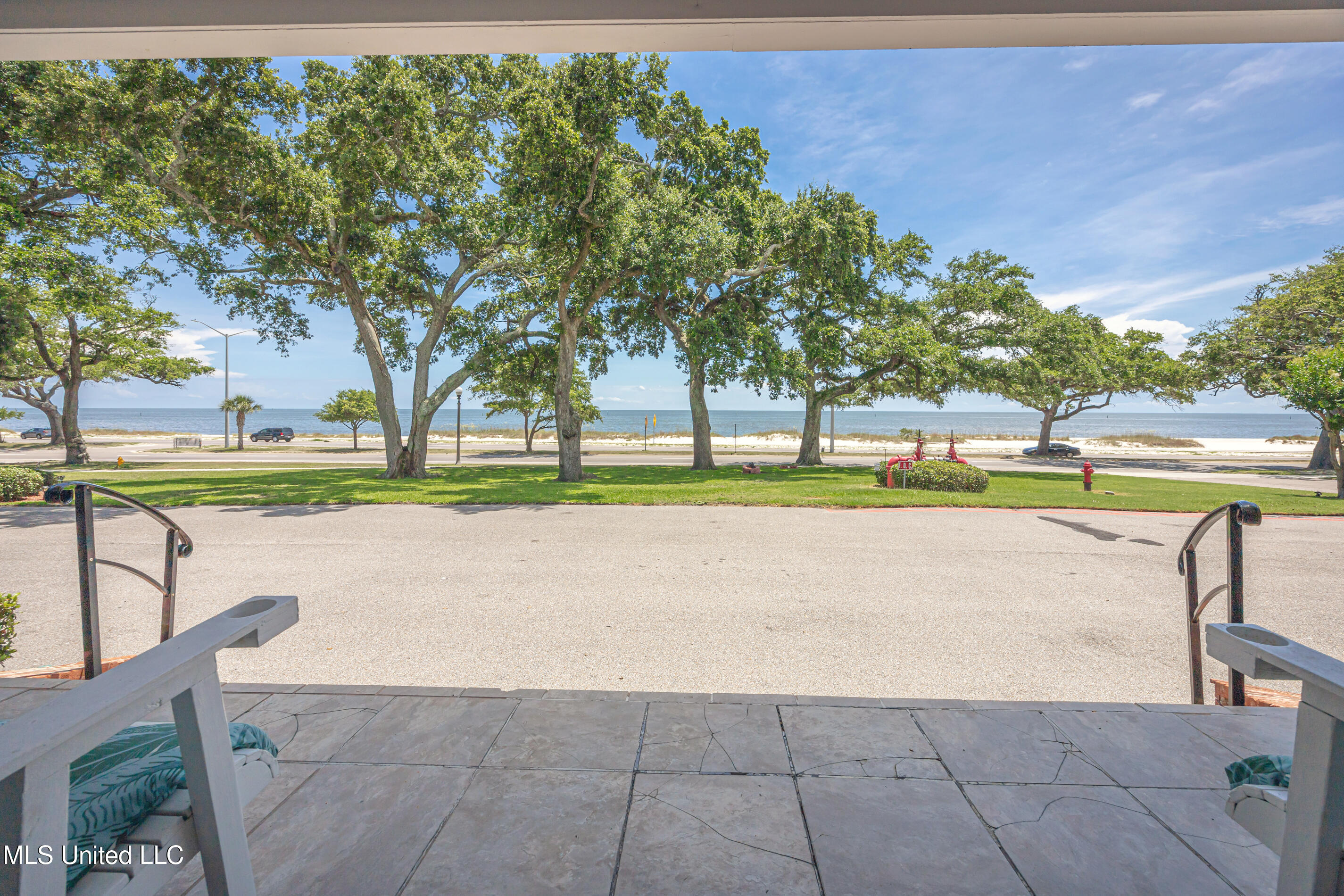 1282 Beach Boulevard, Unit 207 Biloxi, MS 39530 - Photo 26 of 33 IMG_8474