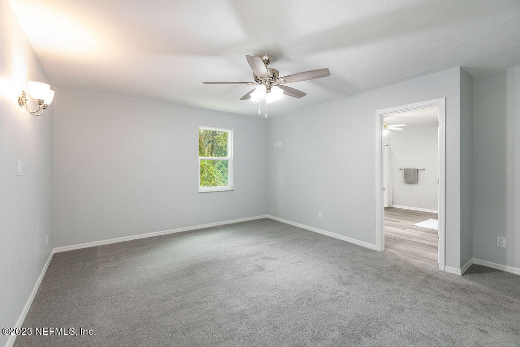 439 Southeast 28th Way Melrose, FL 32666 - Photo 31 of 55 Owner Bedroom_K7A8487-Edit