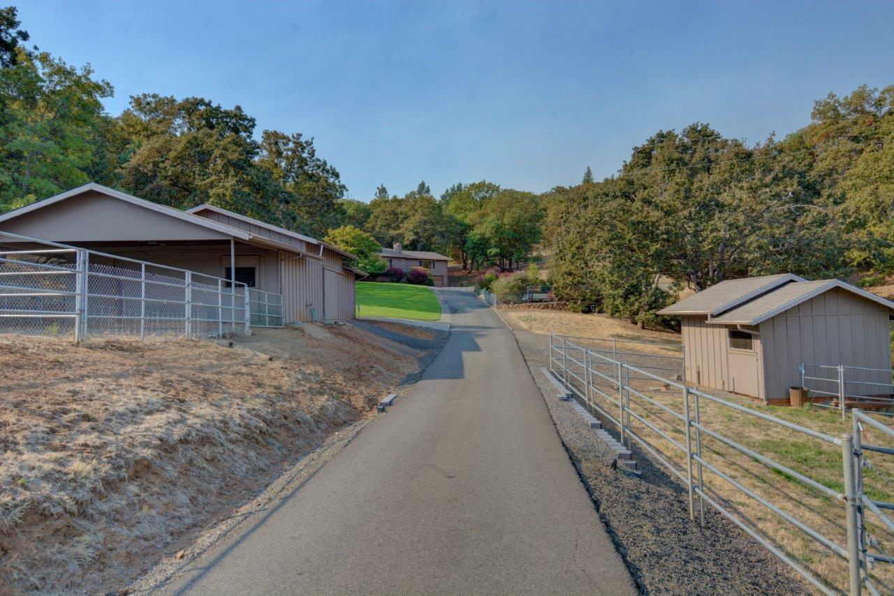 4340 Independence School Road Medford, OR 97501 - Photo 31 of 35 Additional Photo