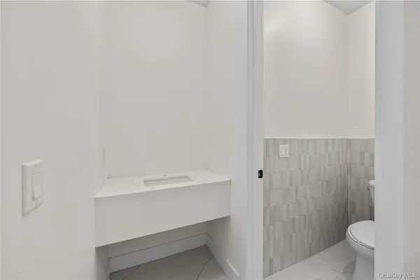 $849,000 | 80 Memorial Park Drive, Unit 202, Spring Valley, NY 10977
