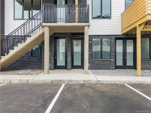 $849,000 | 80 Memorial Park Drive, Unit 202, Spring Valley, NY 10977
