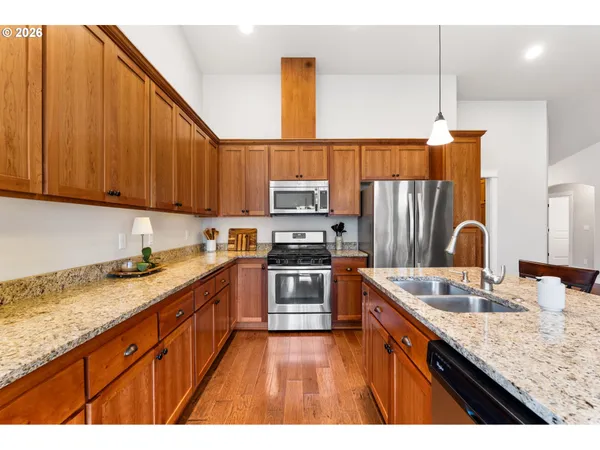 $525,000 | 346 River Loop 1, Eugene, OR 97404