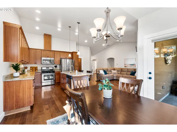 $525,000 | 346 River Loop 1, Eugene, OR 97404