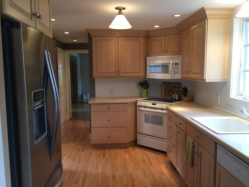 24 Spring Street Danvers, MA 01923 - Photo 6 of 22 Gallery Image 6