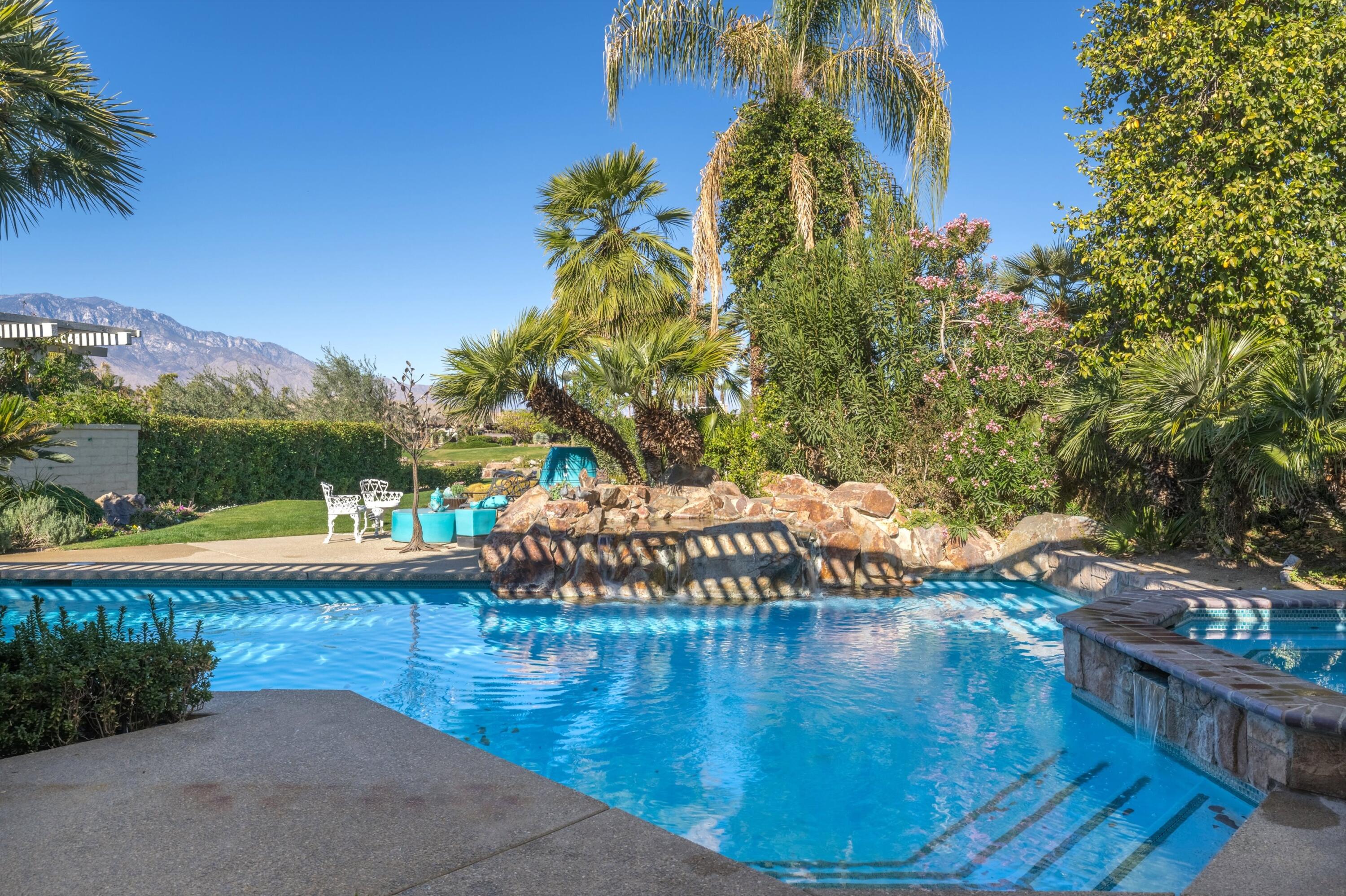 42 Fincher Way Rancho Mirage, CA 92270 - Photo 14 of 43 Resort style pool & spa