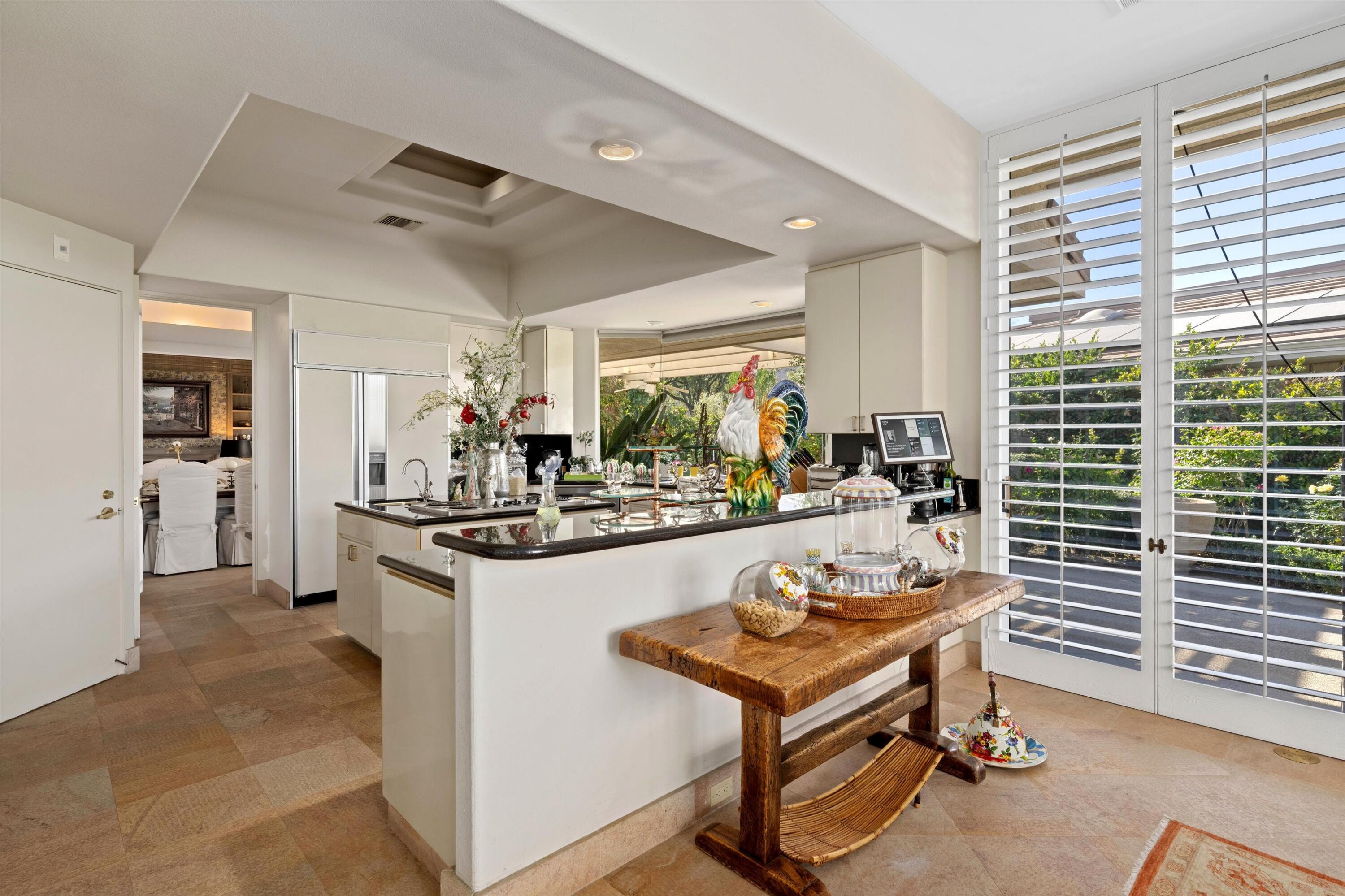 42 Fincher Way Rancho Mirage, CA 92270 - Photo 22 of 43 Kitchen overlooking side yard