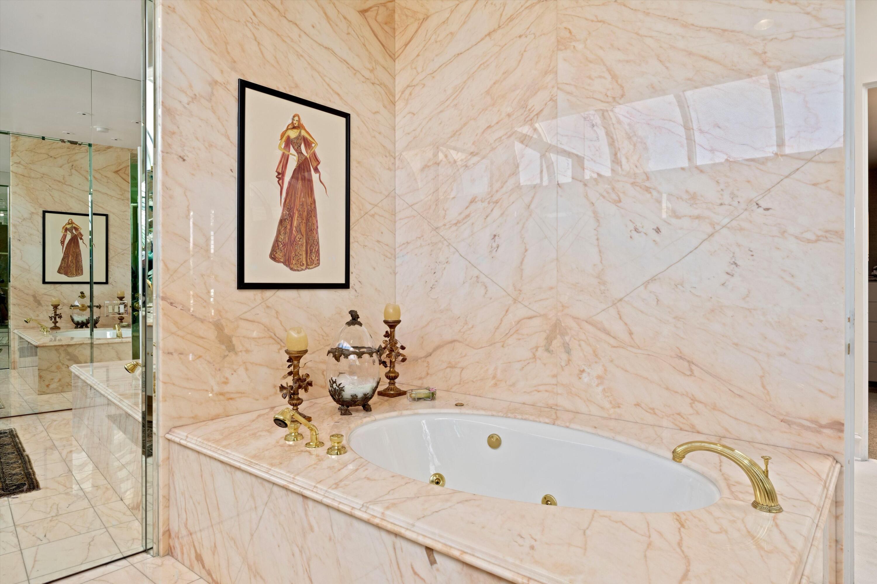 42 Fincher Way Rancho Mirage, CA 92270 - Photo 41 of 43 Primary ensuite #1 with tub & shower