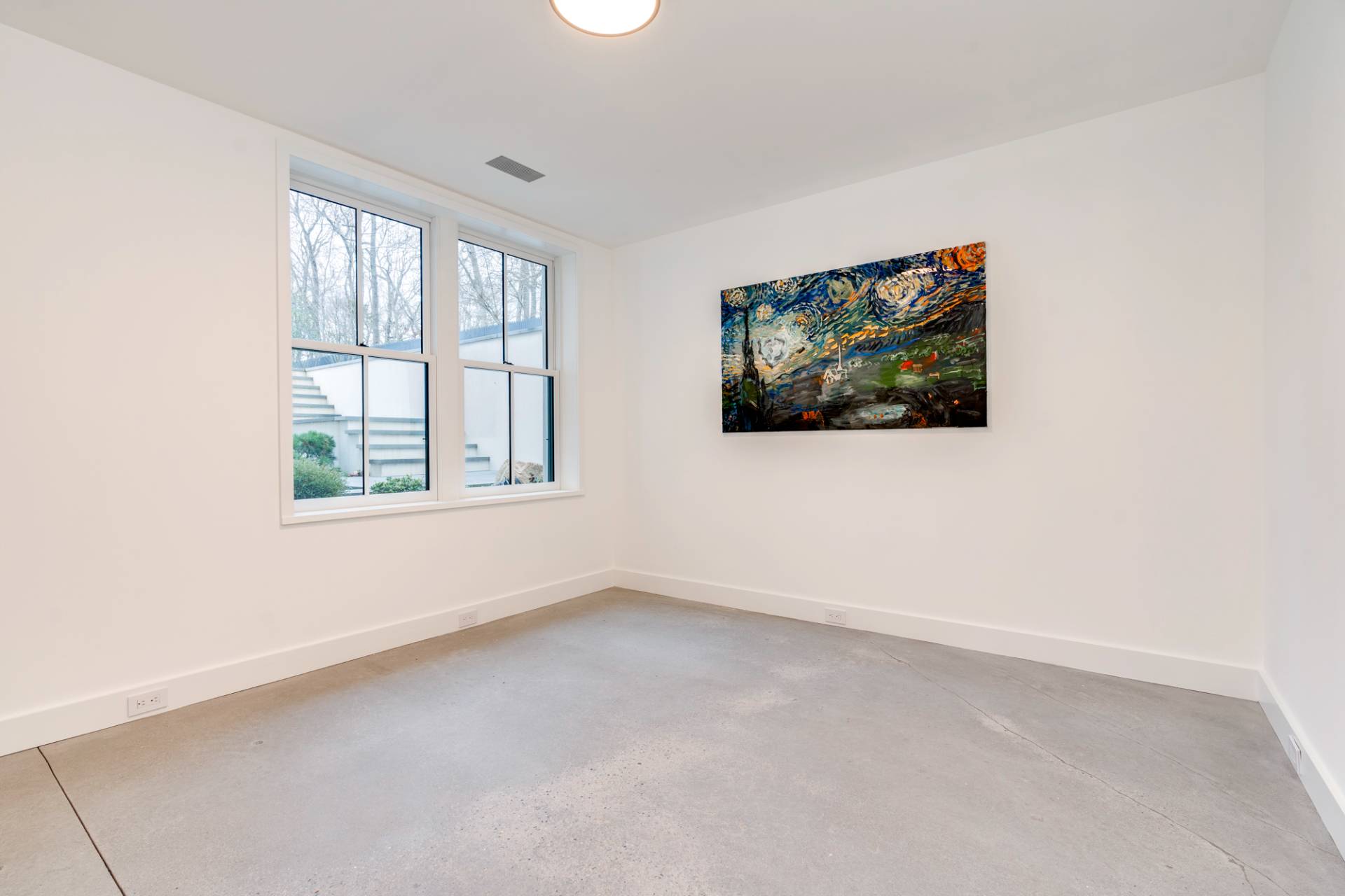 27 Sunset Road Sag Harbor, NY 11963 - Photo 37 of 45 an empty room with windows