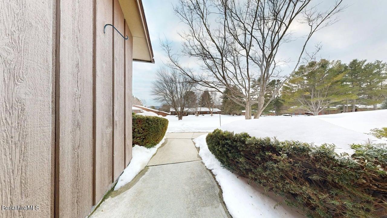 58 Churchill Crest Pittsfield, MA 01201 - Photo 25 of 25 IMG_2590