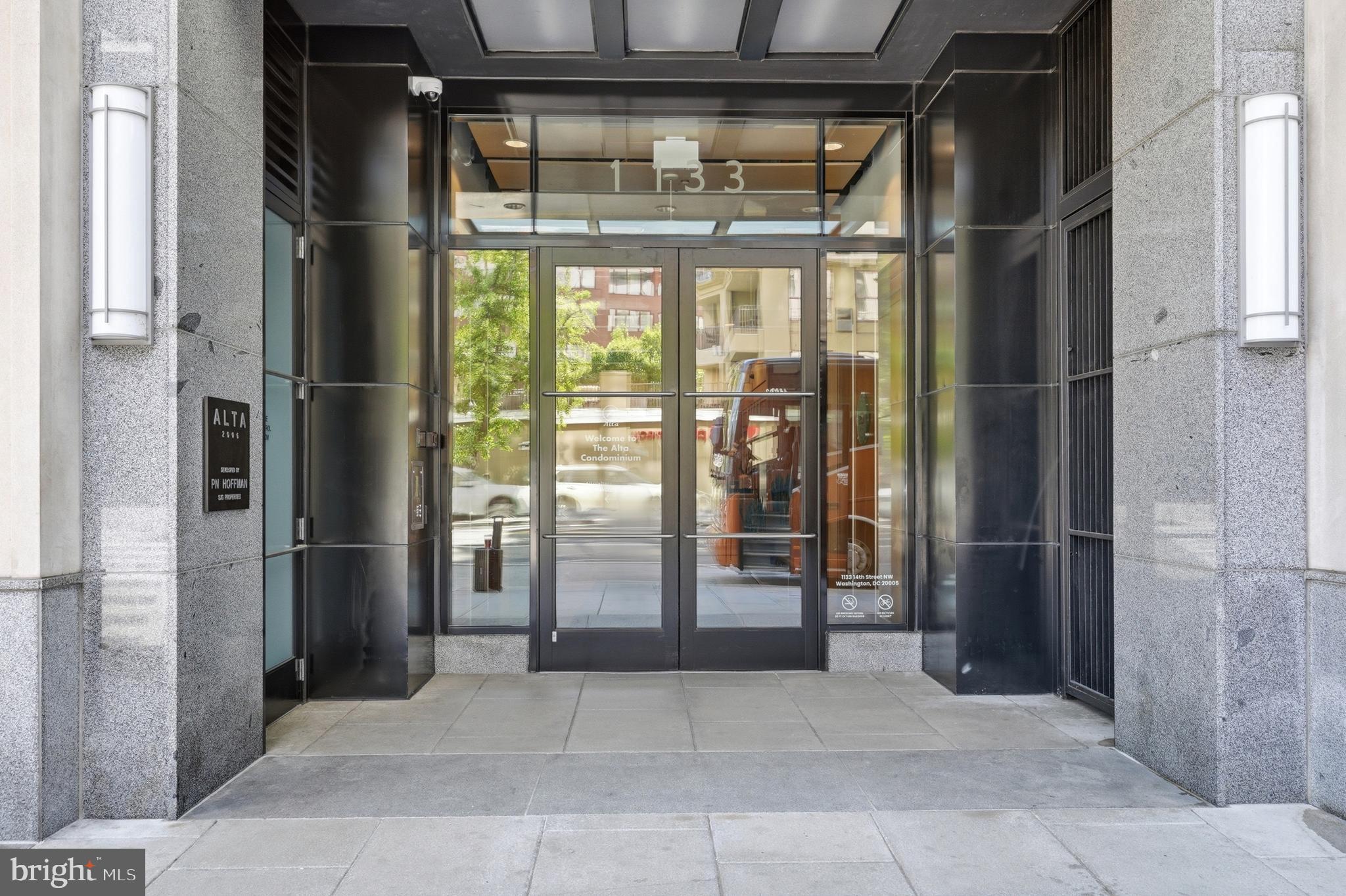 1133 14th Street Northwest, Unit 706 Washington, DC 20005 - Photo 2 of 26