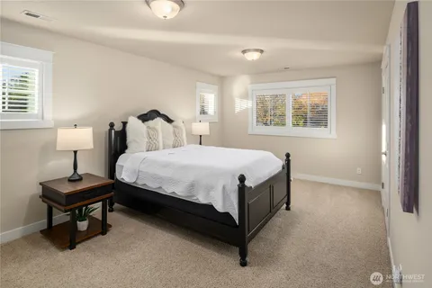 $4,940,000 | 6016 Princeton Avenue Northeast, Seattle, WA 98115