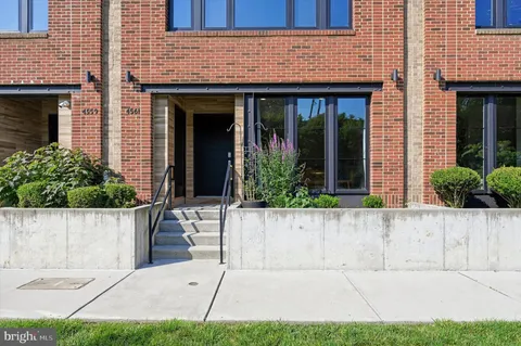$1,040,000 | 4561 Riverside Way, Philadelphia, PA 19127