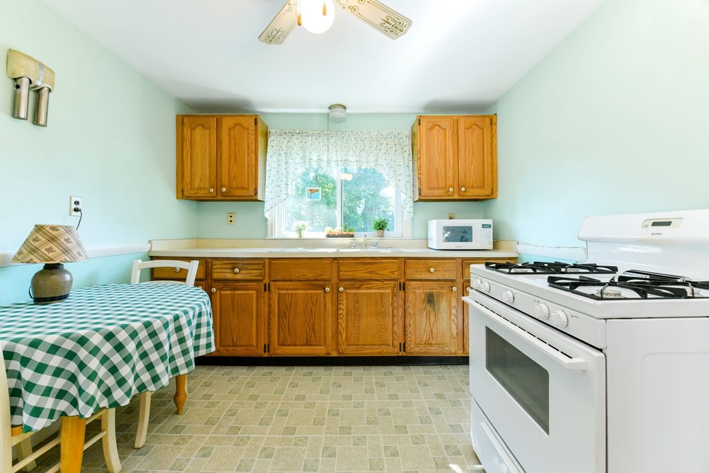 87 Chittick Road Boston, MA 02136 - Photo 27 of 34 Gallery Image 27