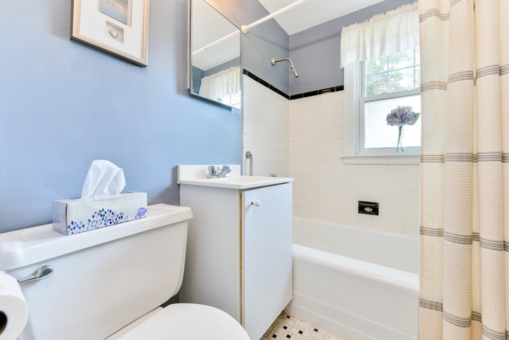 87 Chittick Road Boston, MA 02136 - Photo 31 of 34 Gallery Image 31