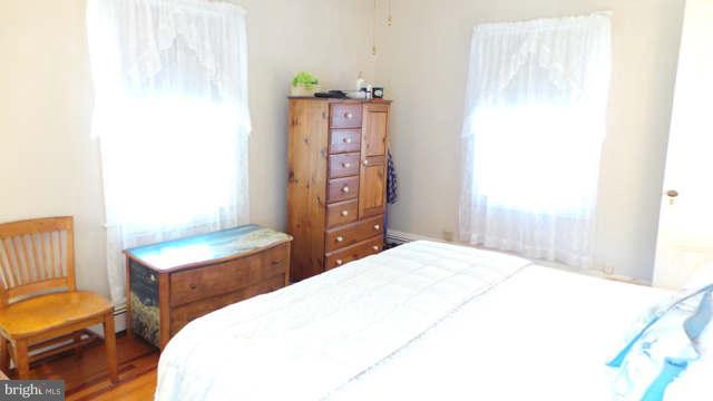 7200 Highbridge Road Bowie, MD 20720 - Photo 16 of 26 Bedroom (Master)