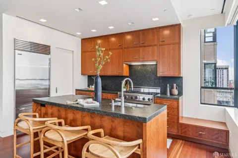 $2,200,000 | 690 Market Street, Unit 2404, San Francisco, CA 94104