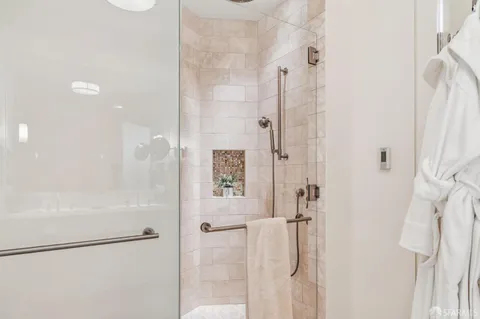 $2,200,000 | 690 Market Street, Unit 2404, San Francisco, CA 94104