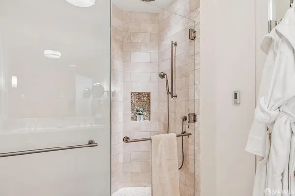 $2,200,000 | 690 Market Street, Unit 2404, San Francisco, CA 94104