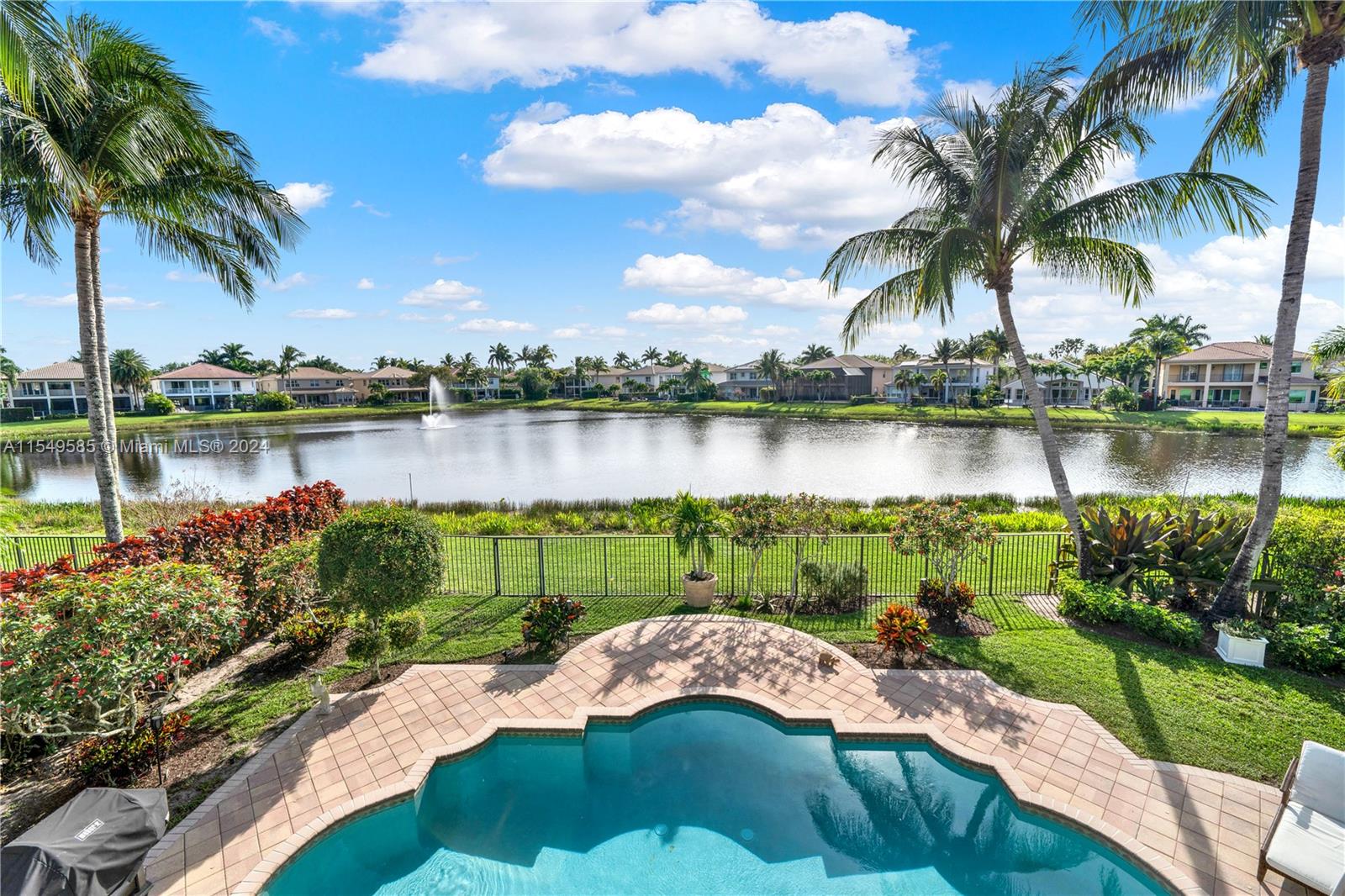11052 Sunset Ridge Circle Boynton Beach, FL 33473 - Photo 2 of 63 Gallery Image 2