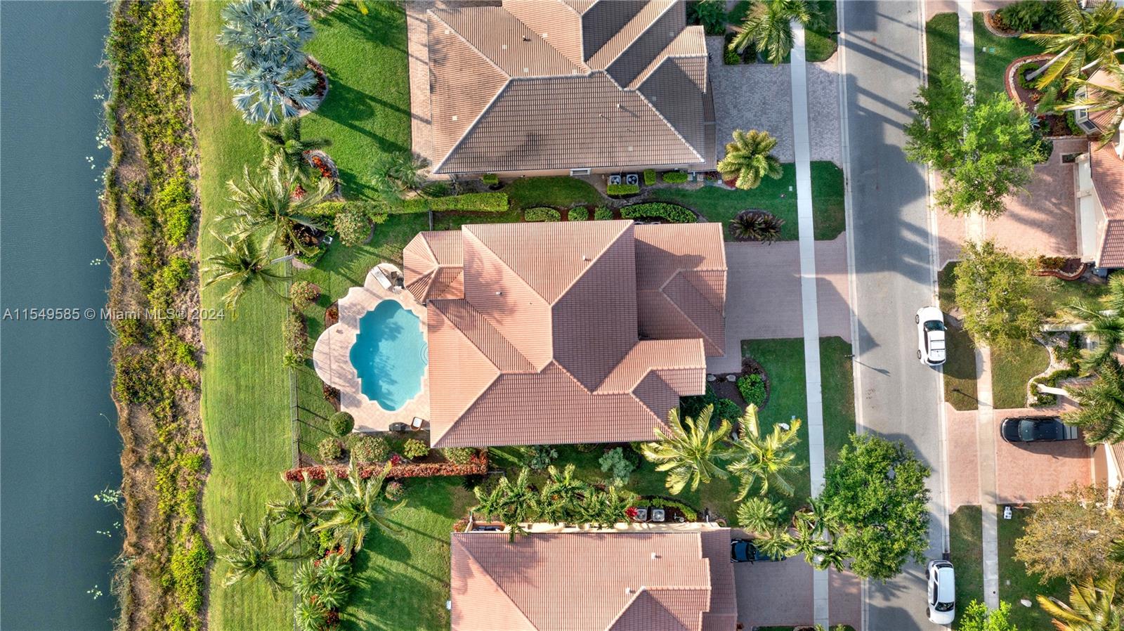 11052 Sunset Ridge Circle Boynton Beach, FL 33473 - Photo 5 of 63 Gallery Image 5