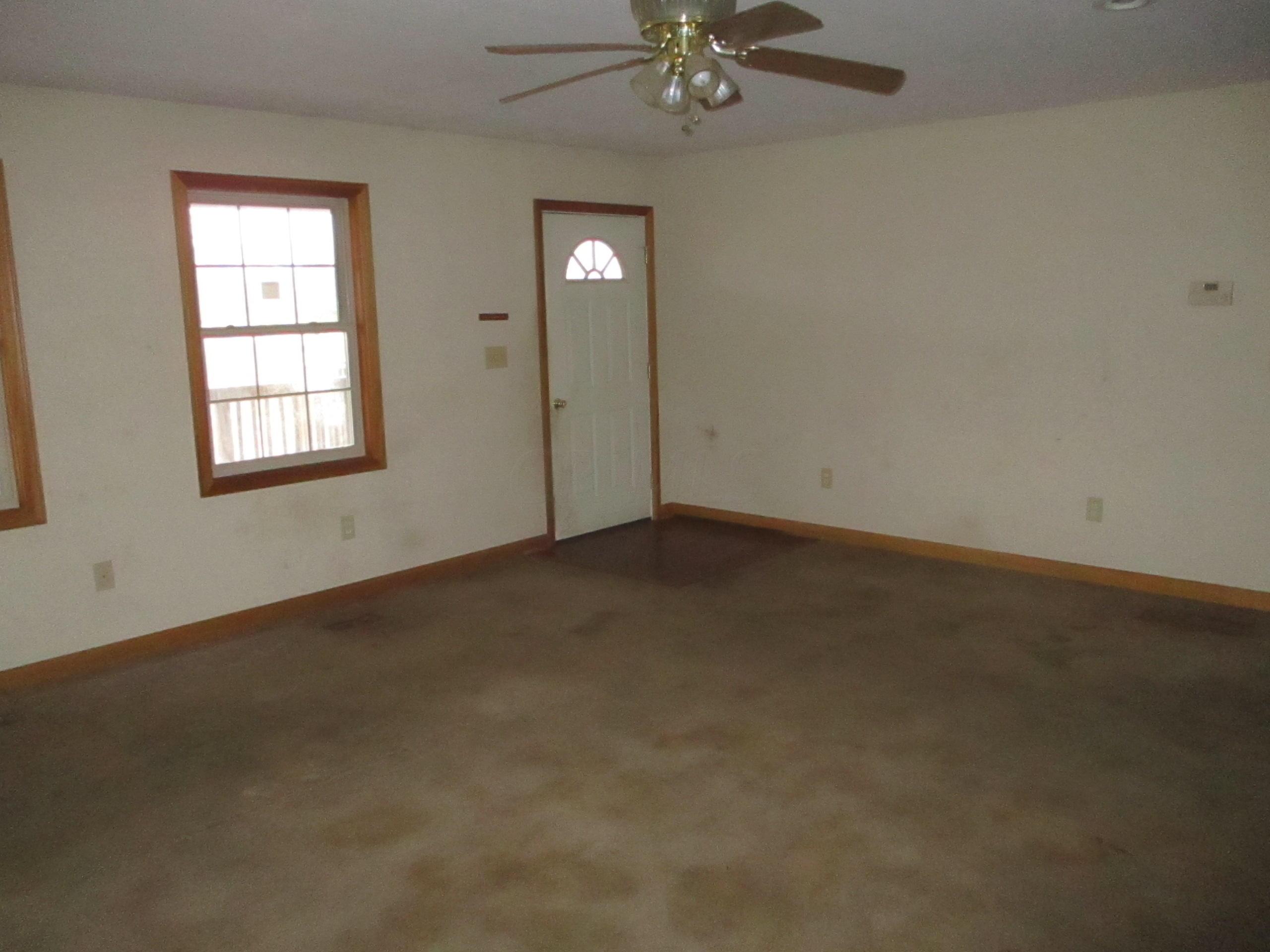 22651 Ringgold Southern Road Circleville, OH 43113 - Photo 9 of 20