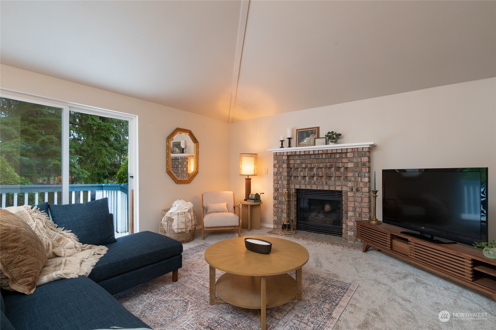 4304 Whistle Lake Road Anacortes, WA 98221 - Photo 11 of 37 Gallery Image 11