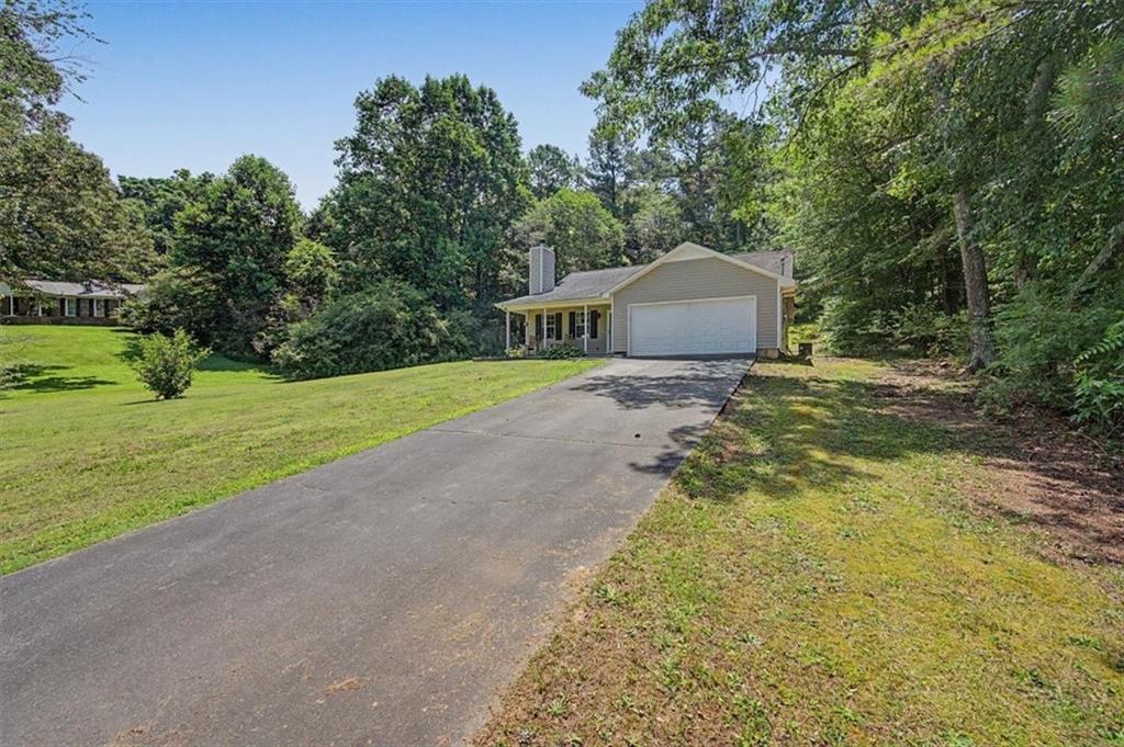 369 South Sequoyah Circle Northeast Calhoun, GA 30701 - Photo 5 of 40