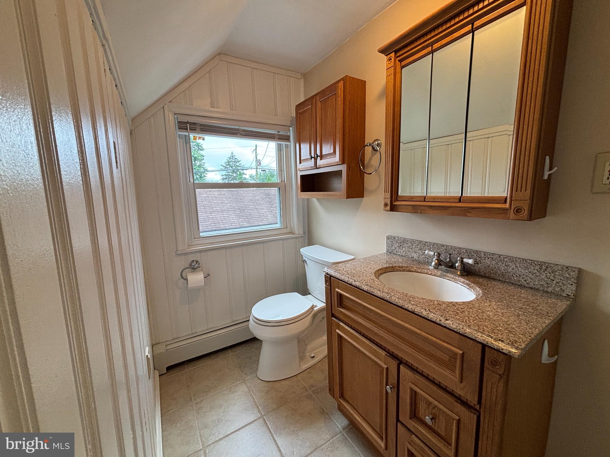 64 Valley Road Phoenixville, PA 19460 - Photo 16 of 25 Upstairs- Full bathroom