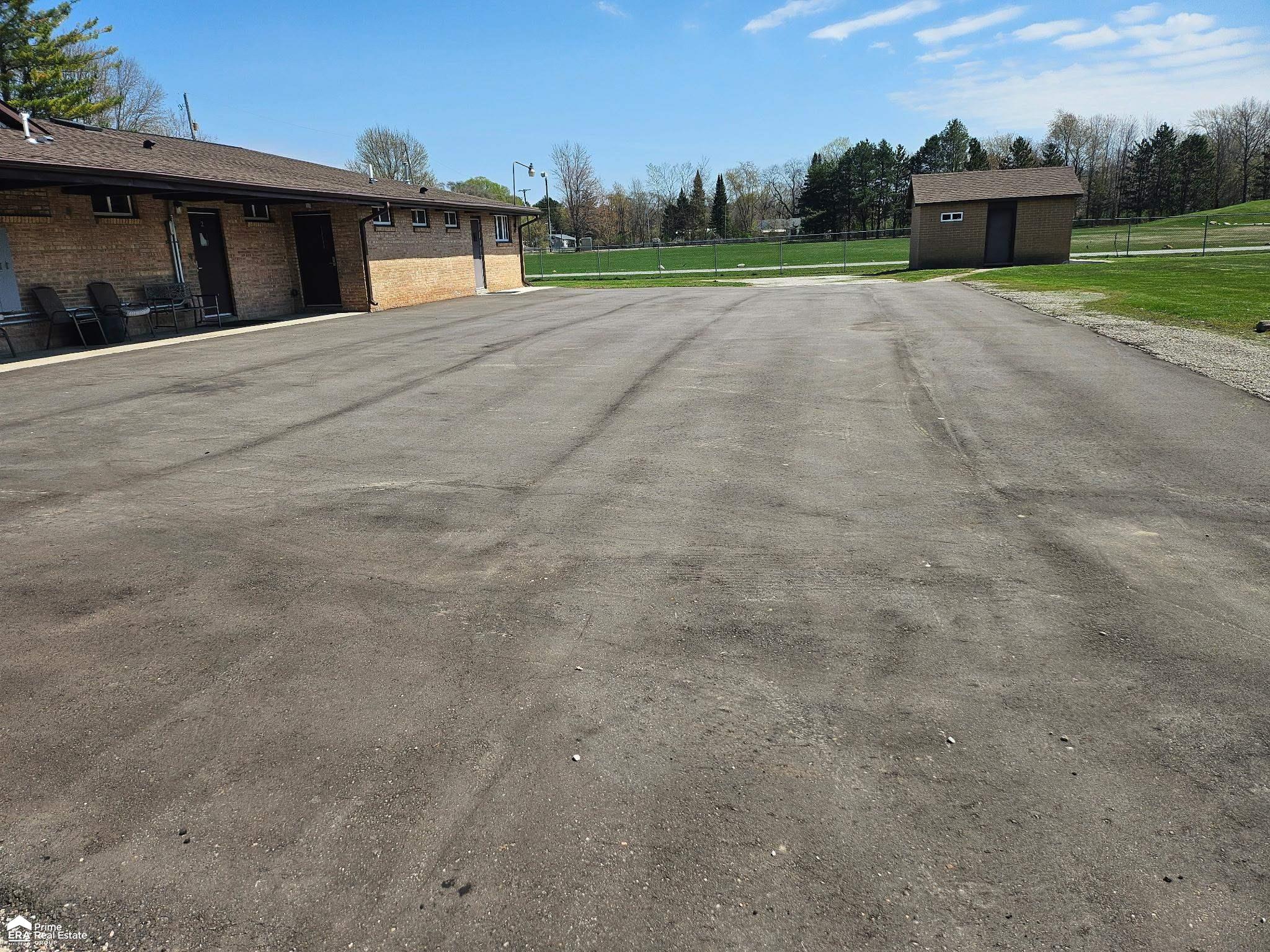 2360 East Burt Road Burt, MI 48417 - Photo 4 of 20