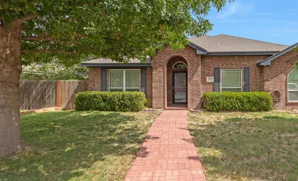 $320,000 | 1412 Southwest 61st Avenue, Amarillo, TX 79118