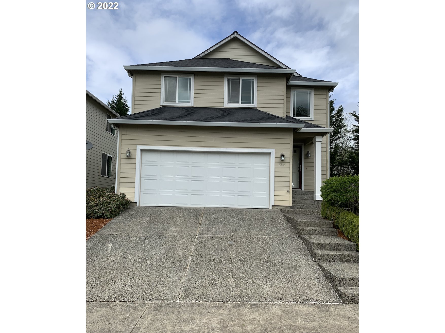 3206 South 2nd Way Ridgefield, WA 98642 - Photo 1 of 32 a view of a house with garage