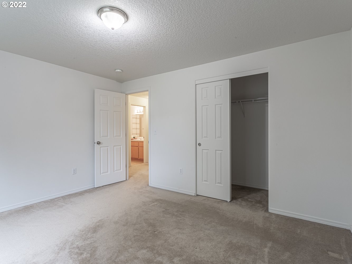 3206 South 2nd Way Ridgefield, WA 98642 - Photo 27 of 32 an empty room with an entryway
