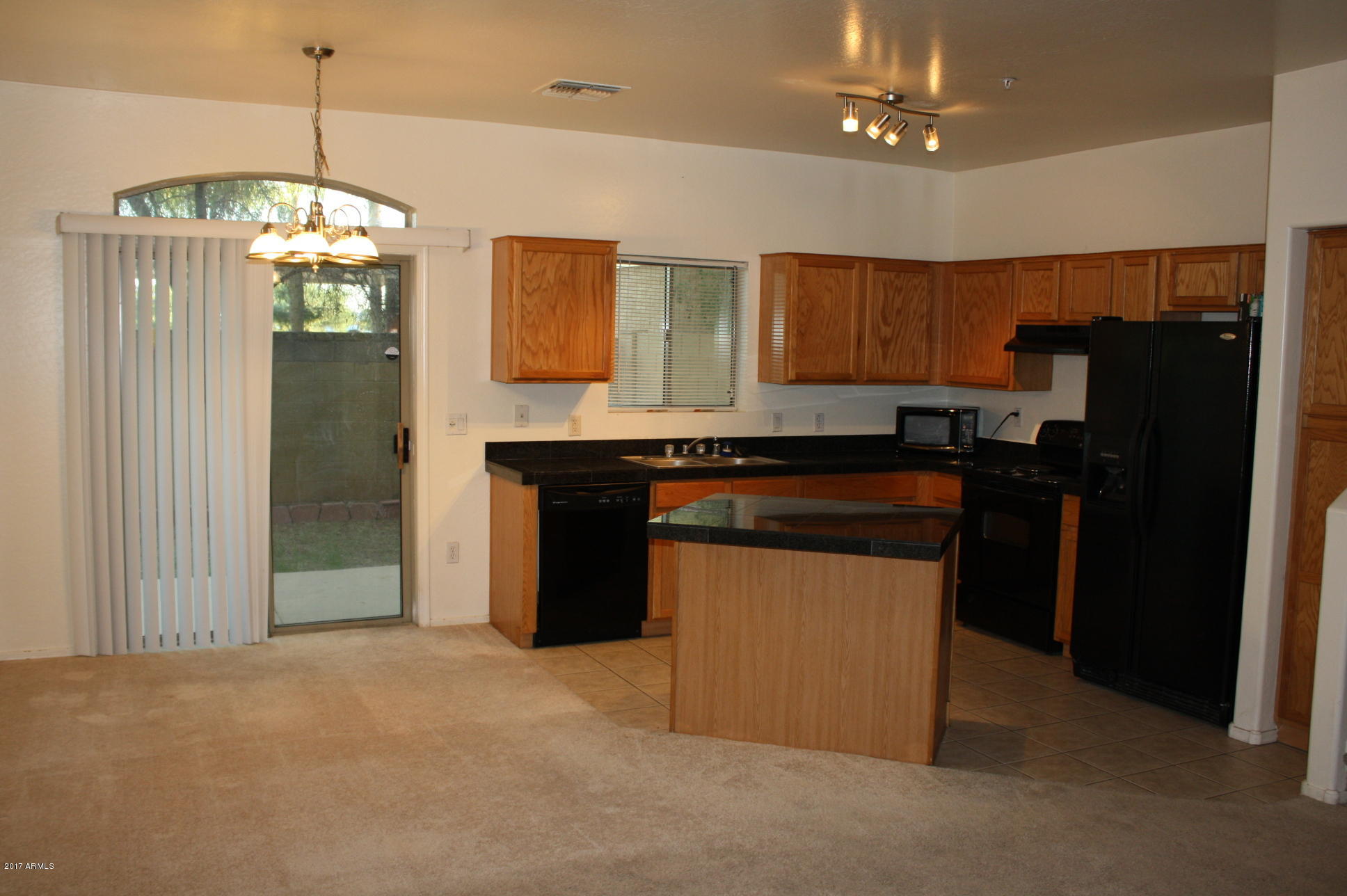 2150 East Bell Road, Unit 1063 Phoenix, AZ 85022 - Photo 3 of 19 IMG_1816