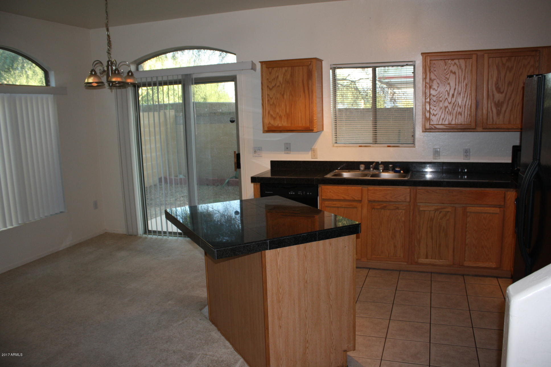 2150 East Bell Road, Unit 1063 Phoenix, AZ 85022 - Photo 4 of 19 IMG_1812