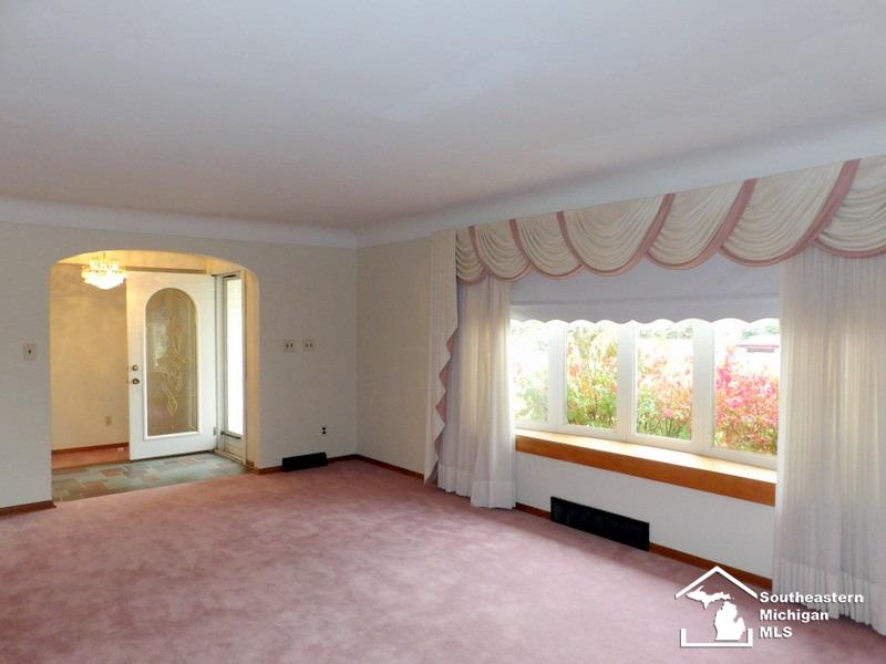26215 Allen Road Woodhaven, MI 48183 - Photo 14 of 38