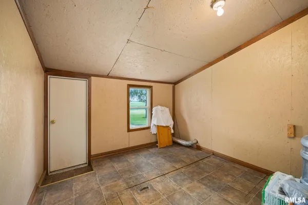 $599,000 | 1014 Bricktown Road, Lowpoint, IL 61545