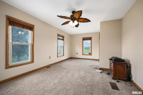$599,000 | 1014 Bricktown Road, Lowpoint, IL 61545