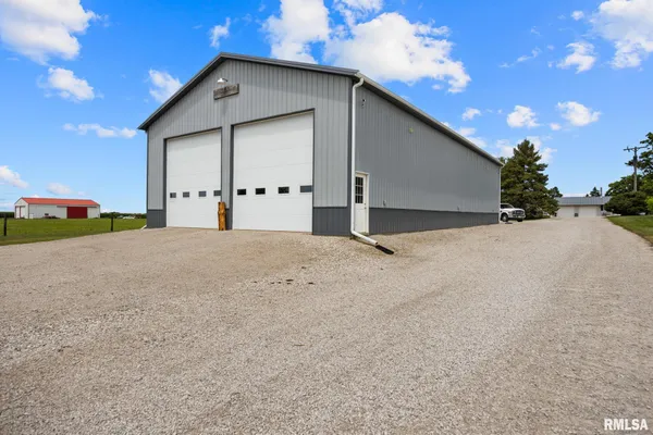 $599,000 | 1014 Bricktown Road, Lowpoint, IL 61545