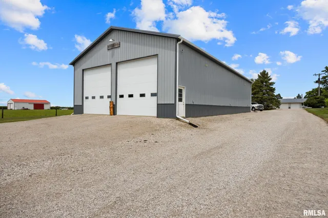 $599,000 | 1014 Bricktown Road, Lowpoint, IL 61545