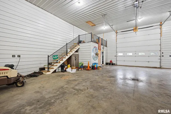 $599,000 | 1014 Bricktown Road, Lowpoint, IL 61545