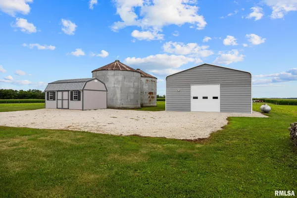 $599,000 | 1014 Bricktown Road, Lowpoint, IL 61545