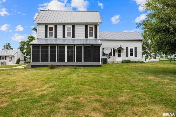 $599,000 | 1014 Bricktown Road, Lowpoint, IL 61545